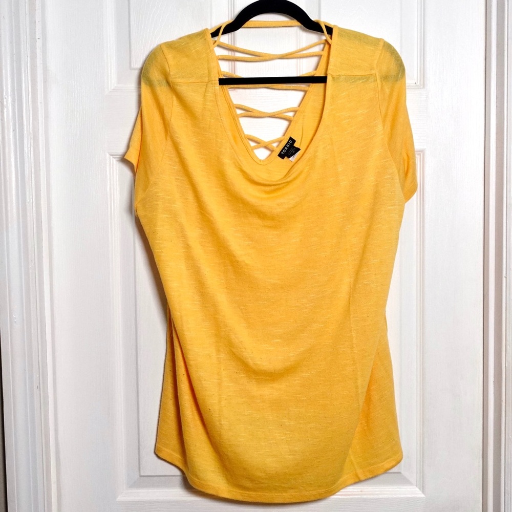 Torrid crisscross back yellow shirt